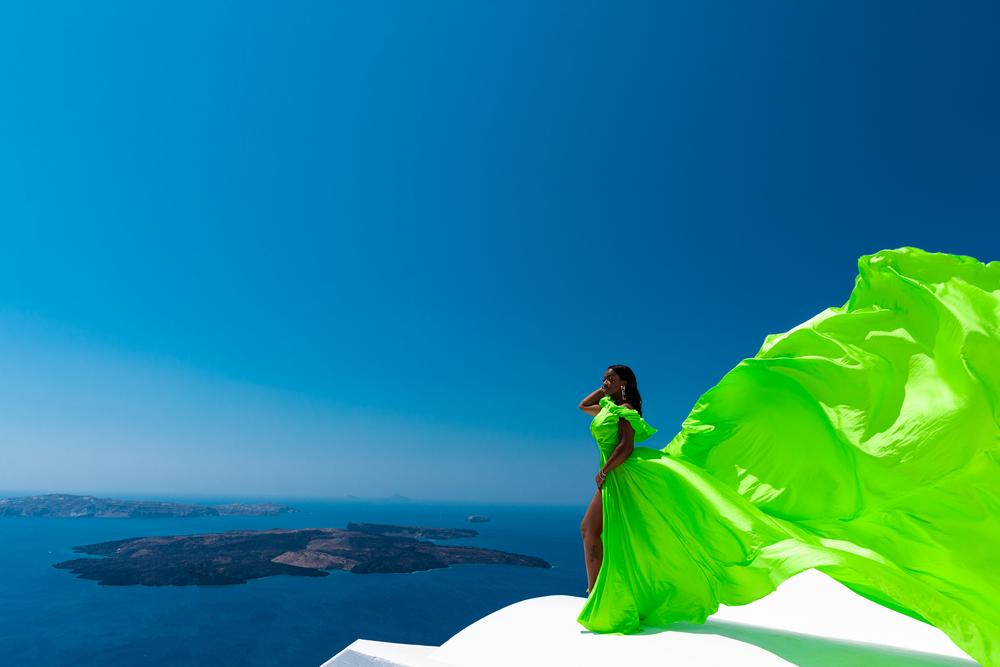 1000-santorinilion-8f86180a283d6634770500145df28ec7