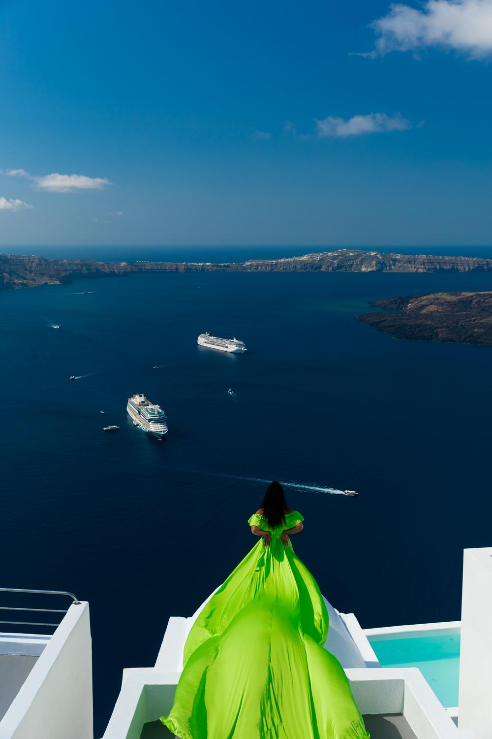 1000-santorinilion-b7527590aded5bae2393eaf56f1130bf