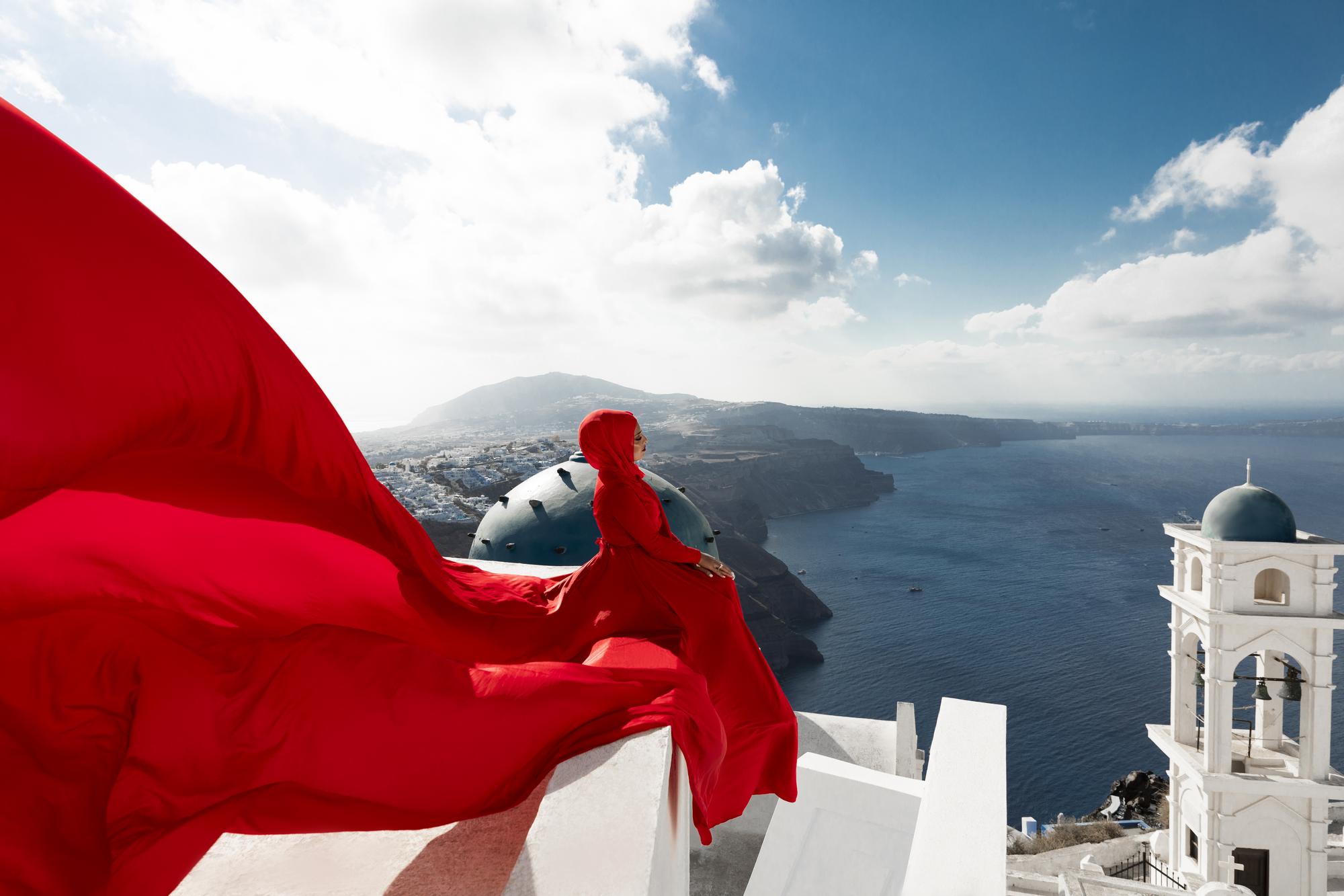 2000-santorinilion-1d57beb5c3705ed8bba8c3d4e1bb503e