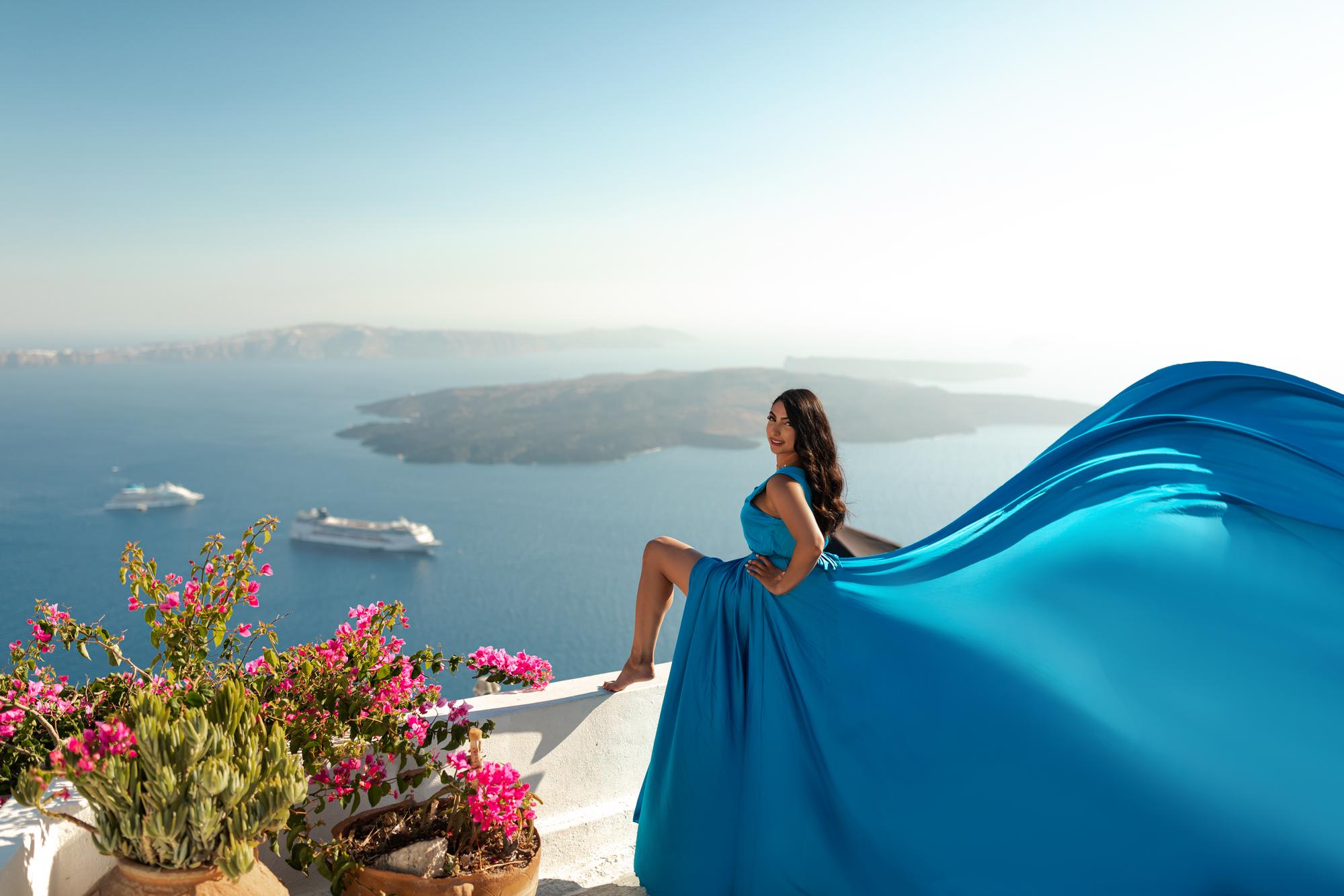 2000-santorinilion-2fd7c7d2312705a4afdf220cfde65d6b